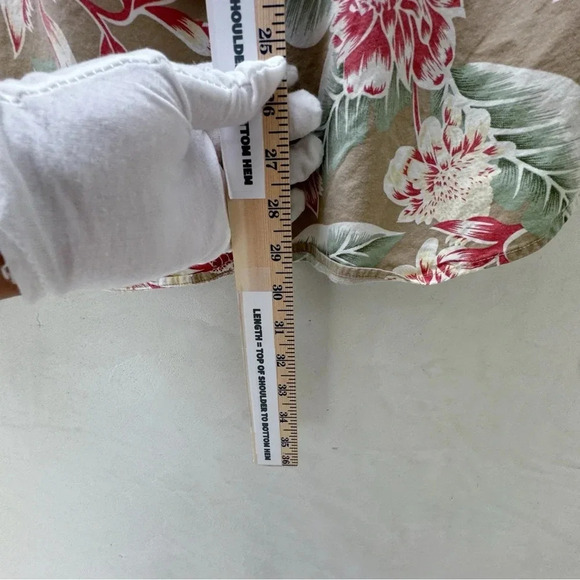 J Crew || Floral Resort Shirt Short Sleeve Button Up in Safari Tan XL - Picture 8 of 8